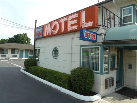 cheap motels in this area